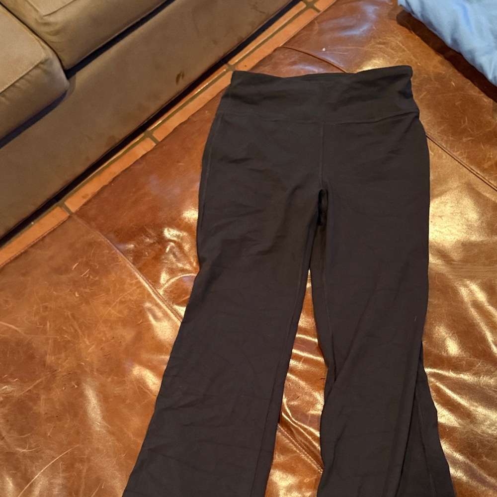 Black athleta chit chat flare Yoga Pants 16 NWOT
